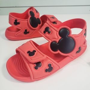 Adidas Altaswim Disney Minnie Mouse Red Black Water-Friendly Sandals Girl Size 8
